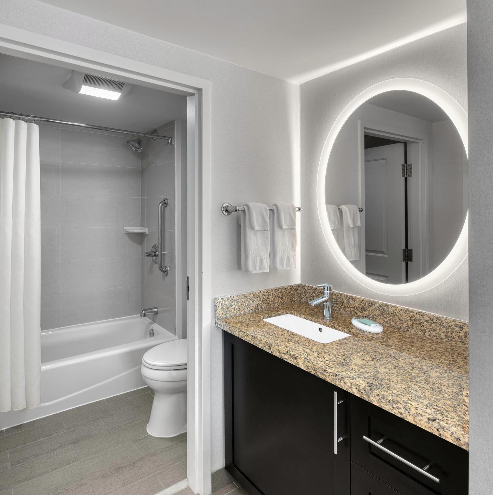 Towneplace Suites By Marriott סודברי מראה חיצוני תמונה