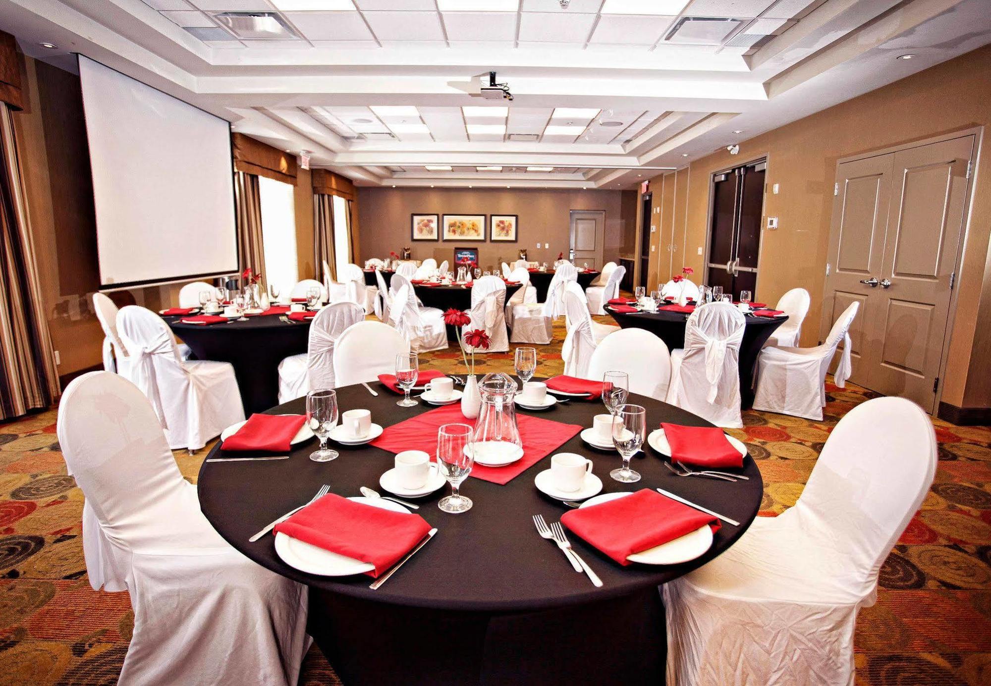 Towneplace Suites By Marriott סודברי מראה חיצוני תמונה